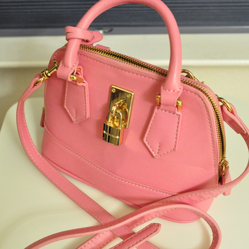 Samantha Thavasa Handbag ( Bought it in Japan)